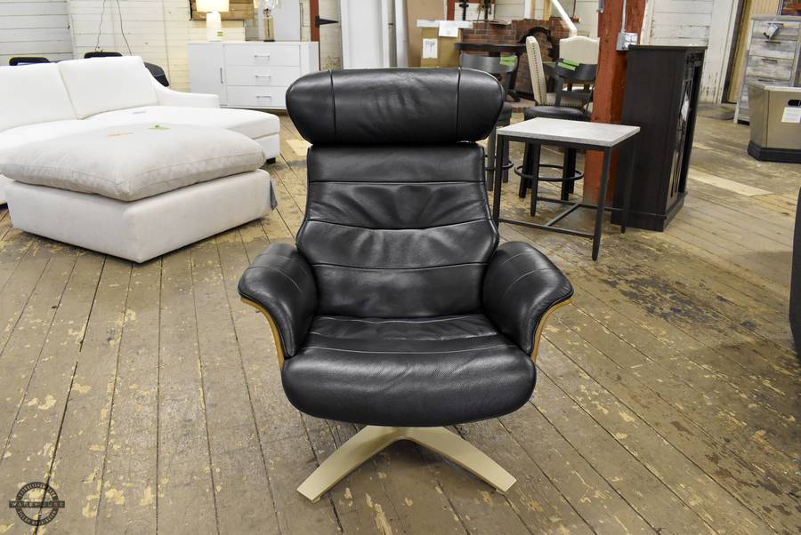 Annaldo leather swivel 2025 chair & ottoman