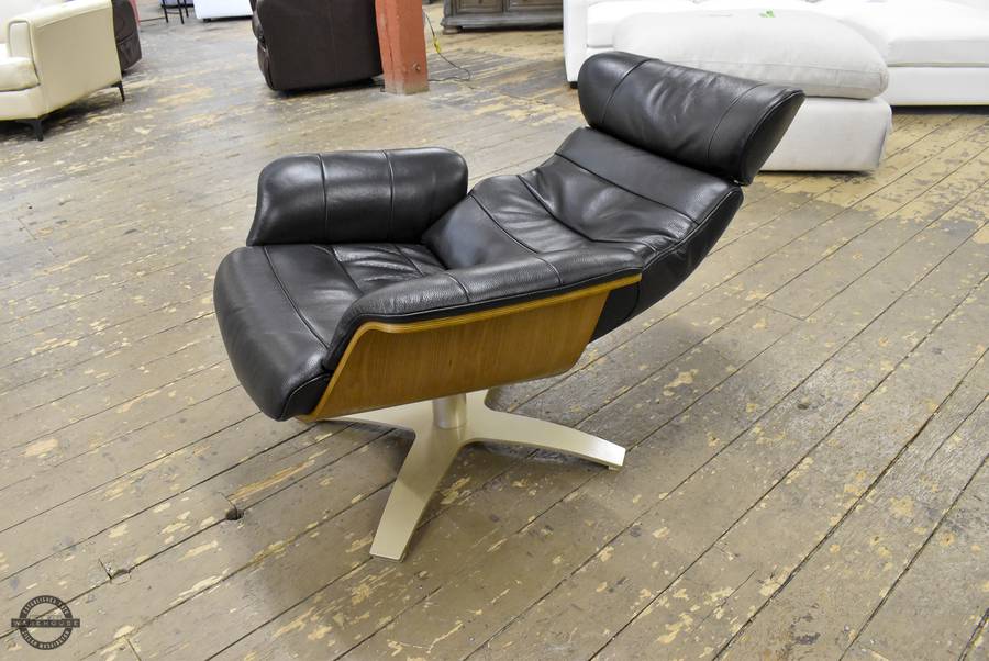 Annaldo Leather Swivel Chair From Macy s MA 072123 01 Auction