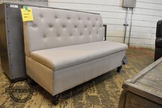 Gwendale Storage Bench AF 081123 WE DELIVER Auction The Old Warehouse Furniture Auction